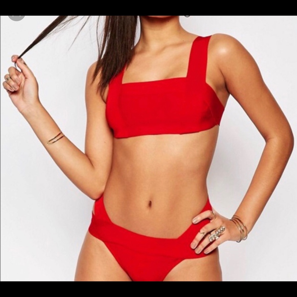 MISSGUIDED RED BANDAGE BIKINI SIZE 8